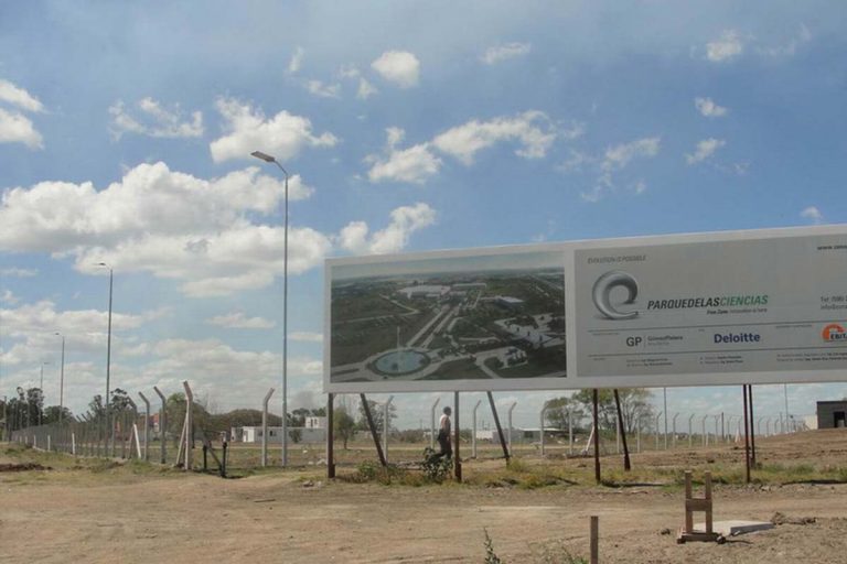 Series D 120w led street light on a farm in Uruguay