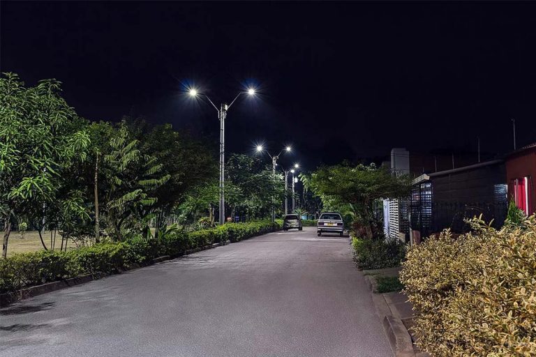 Series H Street Light Fixture In Urban Roads in COLOMBIA