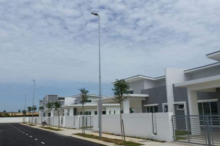 Series H Residential Led Street Lights On Community Road In Malaysia