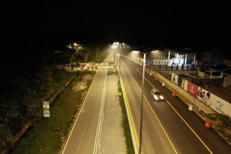 Series H Street Lighting On Main Roads in JKR Kayu Ara of Malaysia