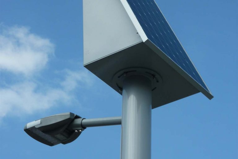 35w solar powered street light for parking lot lighting in France