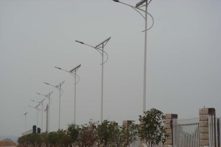 65w outdoor solar street lights for Road lighting in an industrial area in Jiangxi OF CHINA