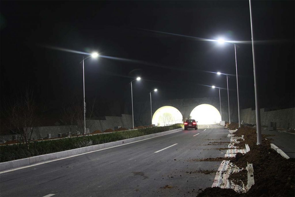 Series E led tunnel light for tunnel lighting and Series F led street light for lighting Tunnel entrance road in Hangzhou of China3