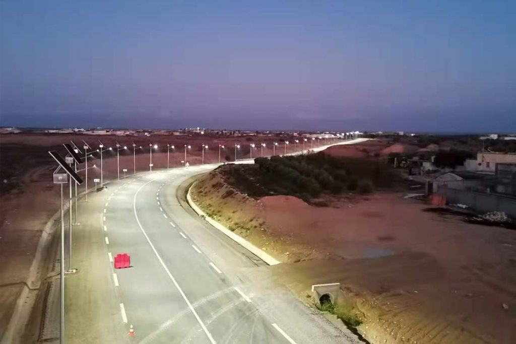 60 watt solar street light for highway lighting in Tunisia2