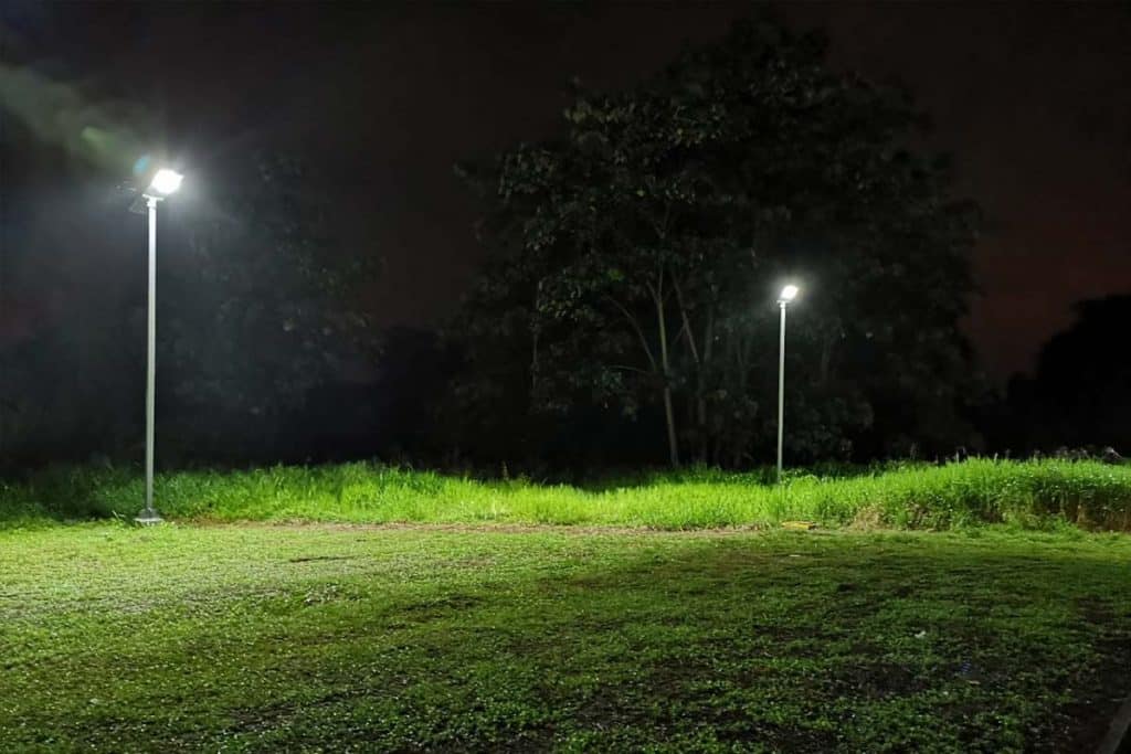 Series PV2 all in one led solar street light in the mountain in Costa Rica