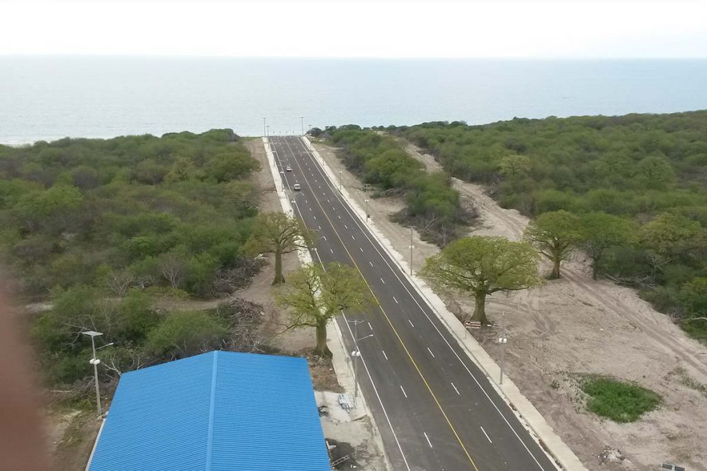 solar street led light in road lighting in Ecuador