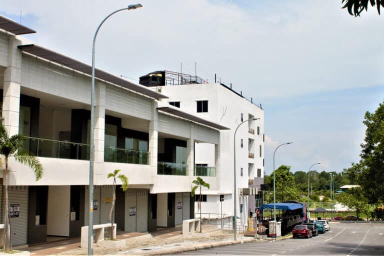 Series H smart street light in shopping mall