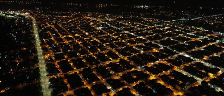 LED street lighting replacement for municipal project in Ecuador