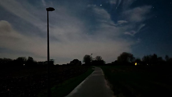 Street light off during night