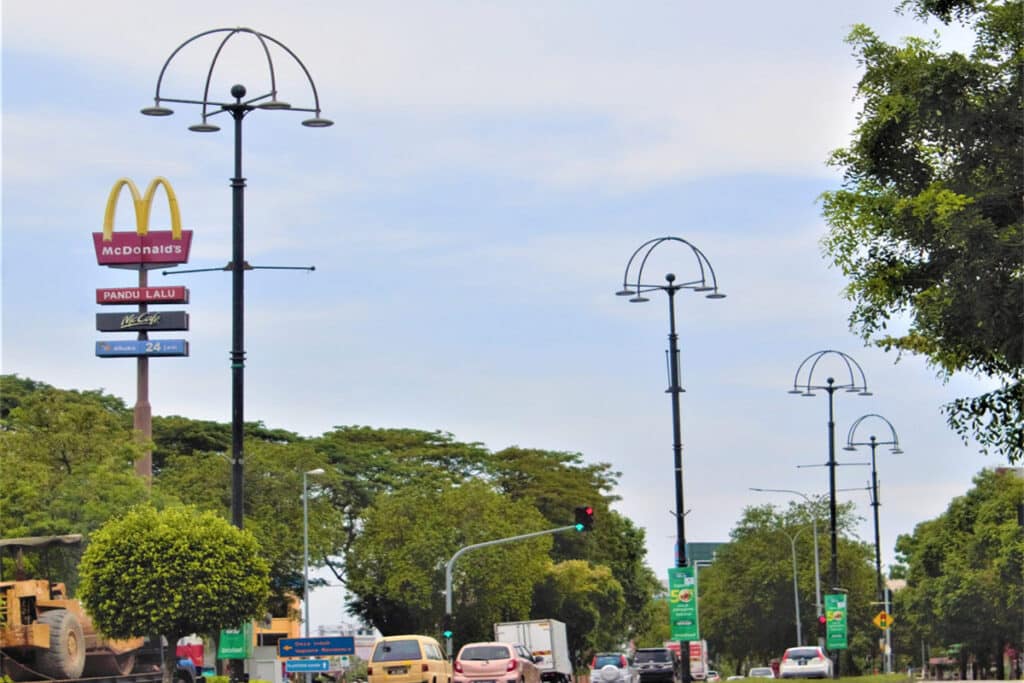 Pendant Street Lights