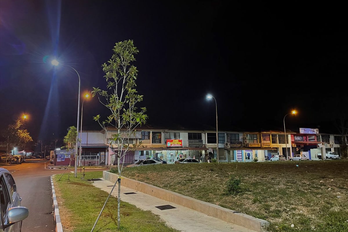 energy efficient LED residential street lights